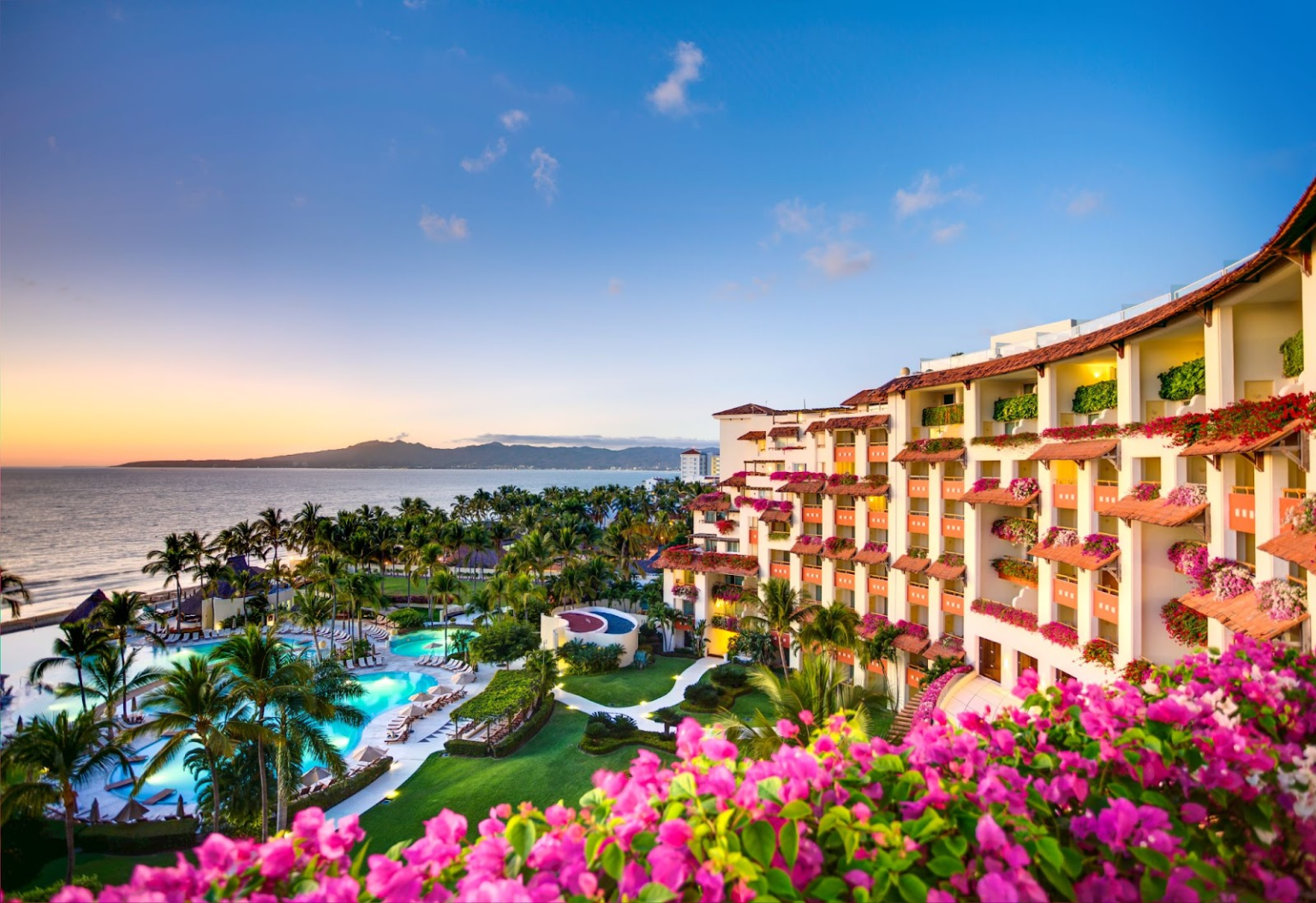 Velas Resorts Unveils Enhanced Rewards Programme for Travel Advisors