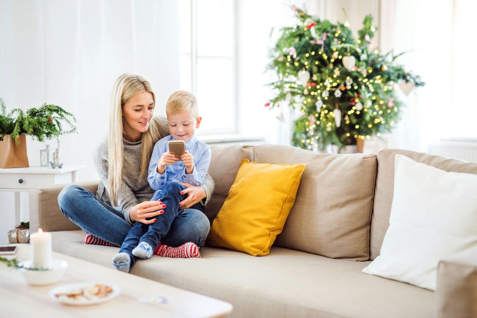 Winter Savings with Air Source Heat Pump Grant UK amily home during winter